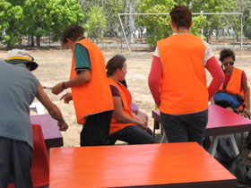 Kormilda College and Katherine High School students try painting